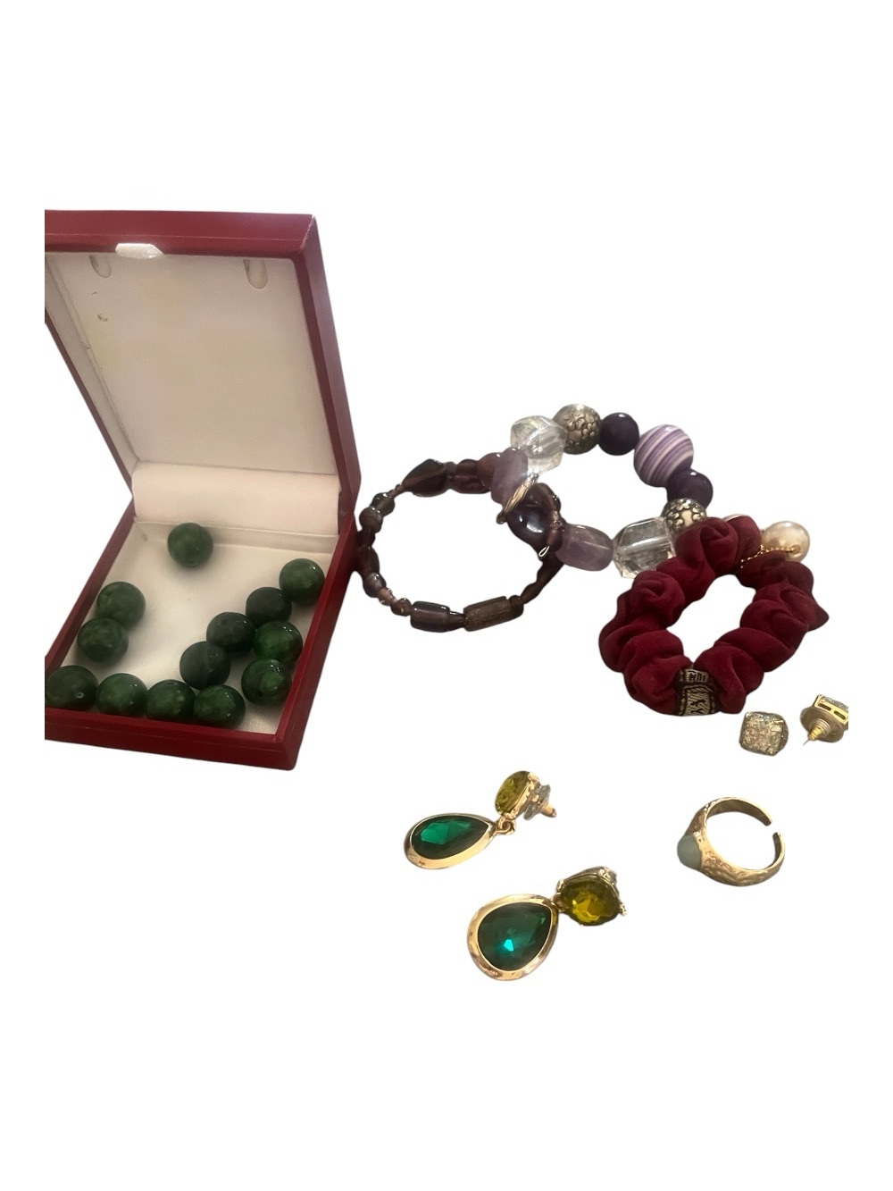 Women's jewelry set with caboodle cases.